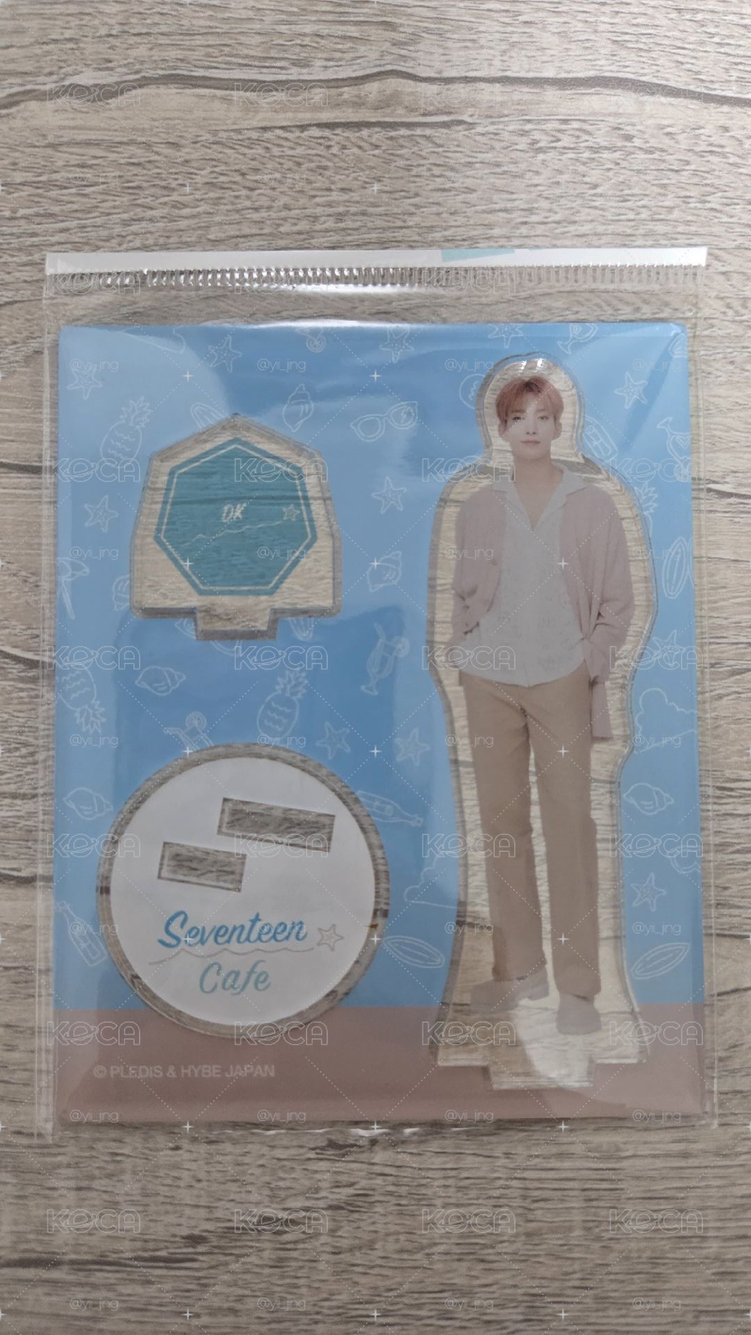Seventeen Cafe DK立牌