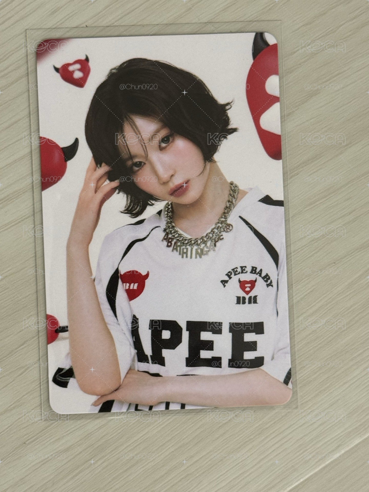 BABYMONSTER🐰 角 APEE 代言卡