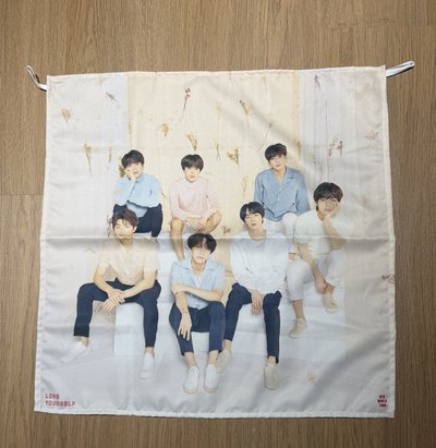 BTS LOVE YOURSELF 掛布