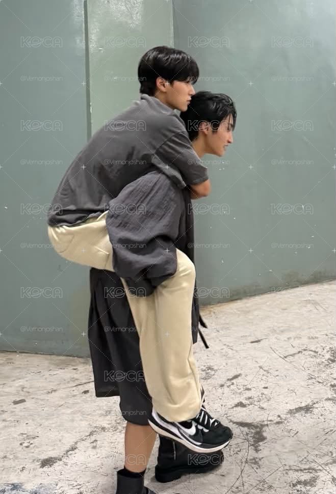 星➕傘小黃雞🐥