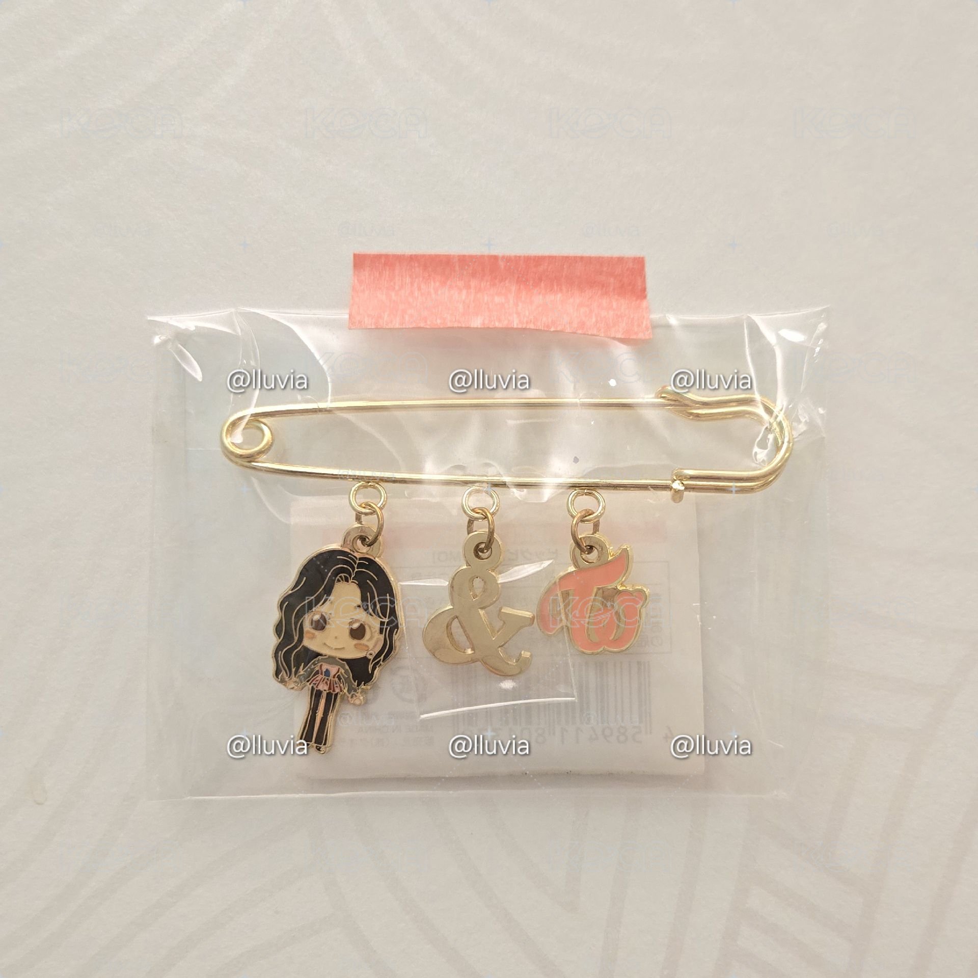 & TWICE Q版別針組 MOMO