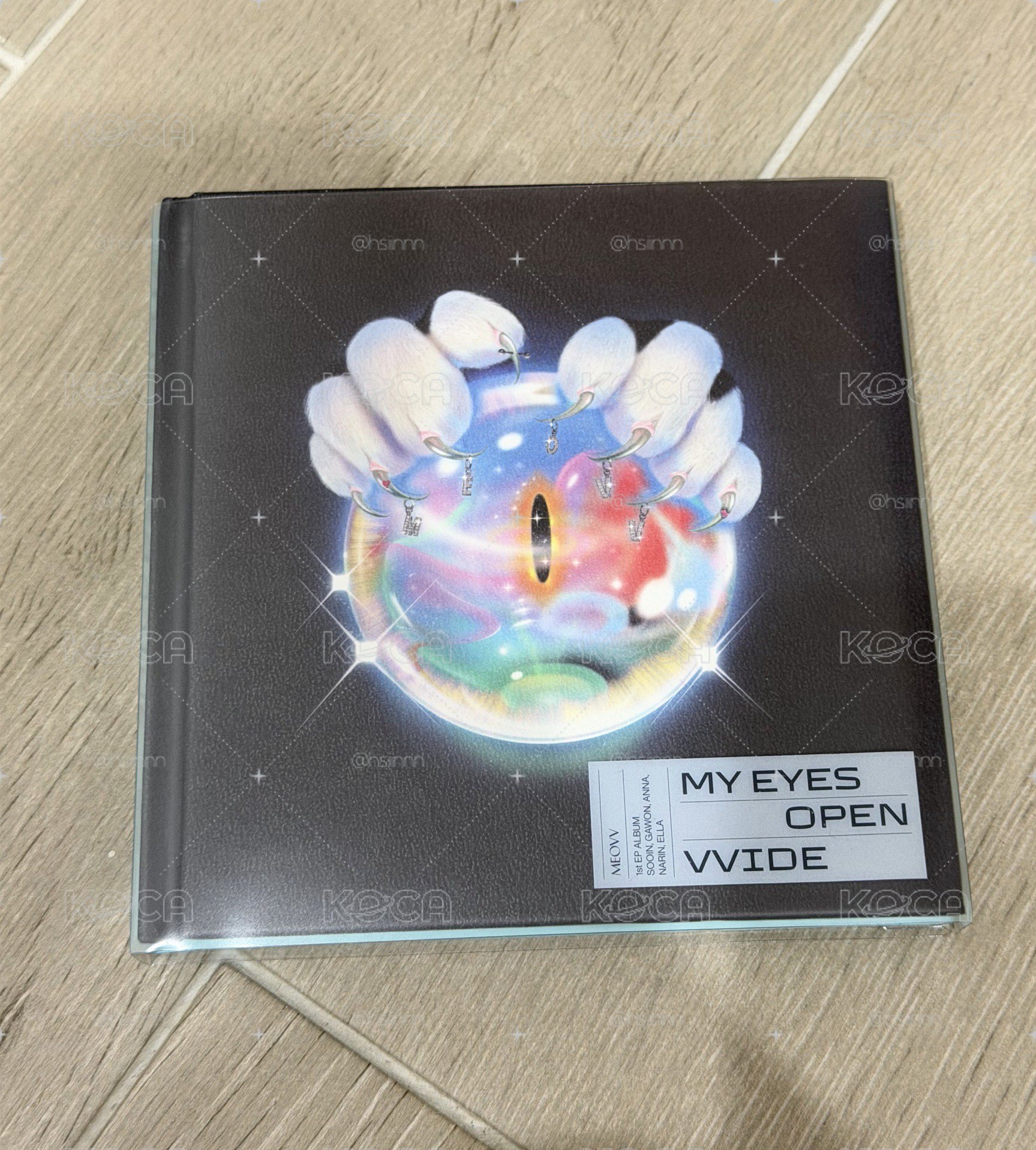 MEOVV專輯