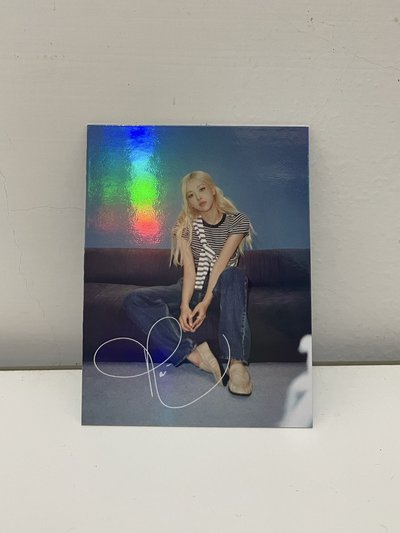 Rosé x Levi’s 隱藏款小卡