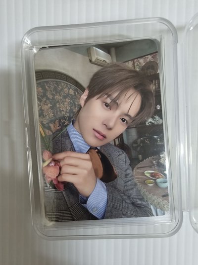 the x minhyuk 專卡