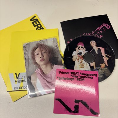 V8專輯+wvs特典 CD雙人 PB、小卡八