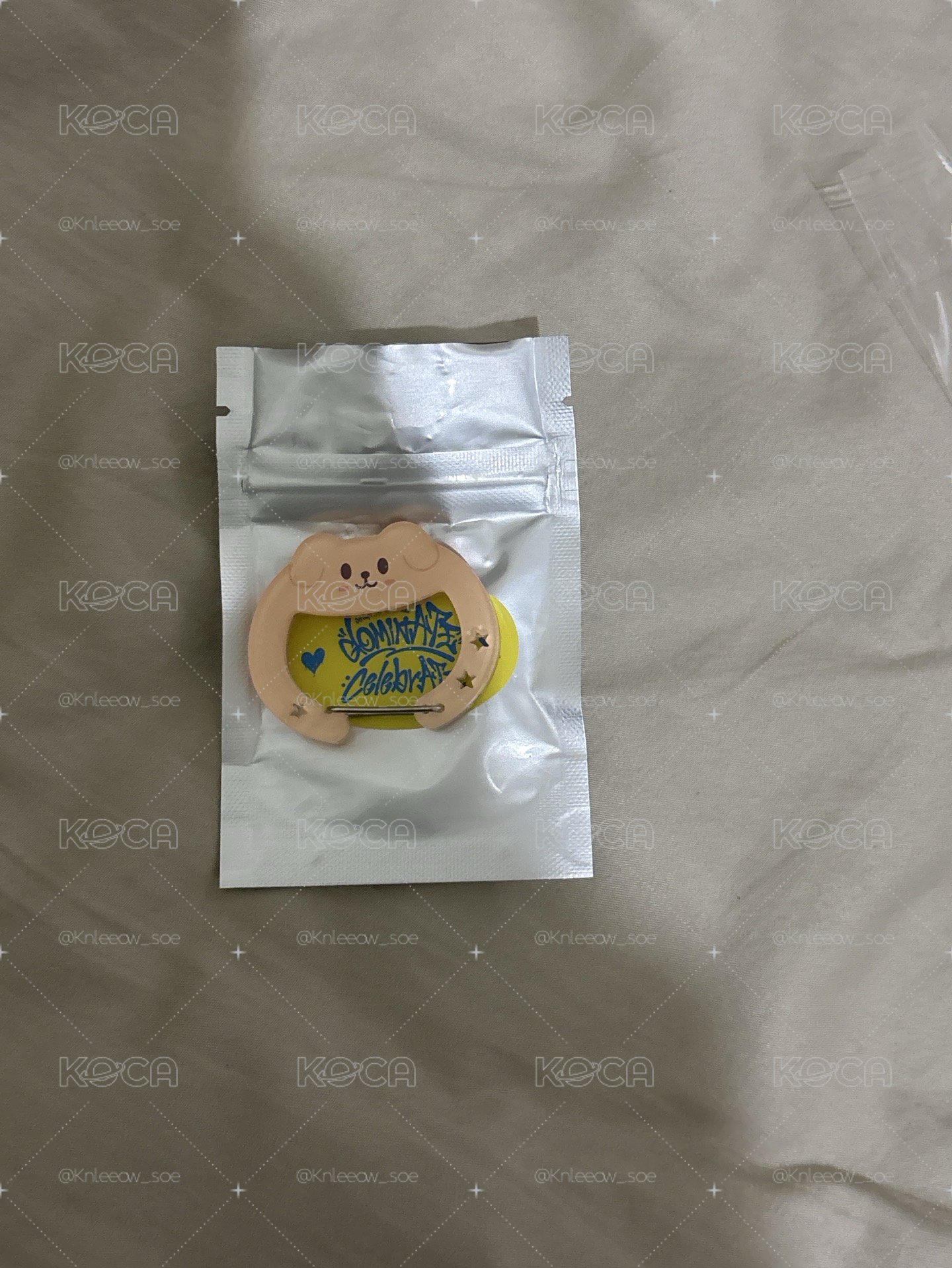 玟登山扣