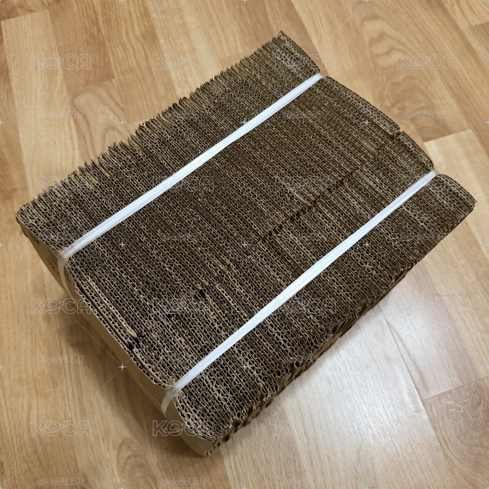 紙箱（13x8x9cm）