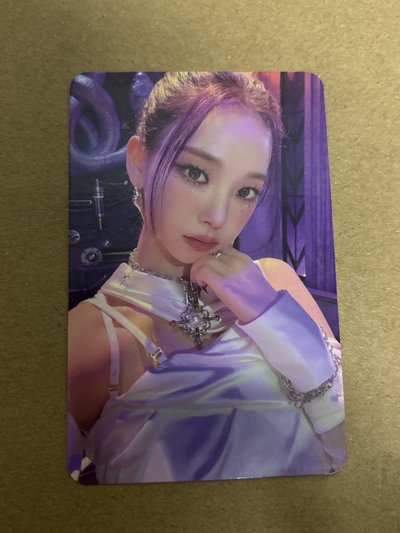 Girls 專輯卡 D版柚