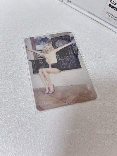 ROSÉ 小卡 💬ྀིྀི