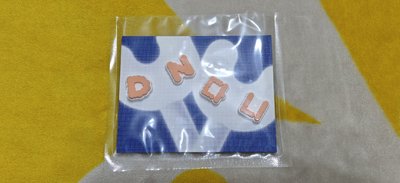 【全新未拆封】NewJeans 應援手燈 (可用優惠價加購手燈裝飾扣)