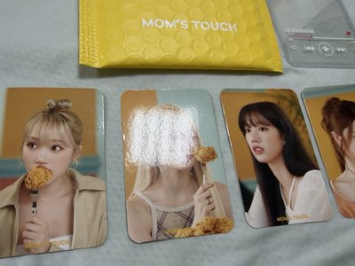 Lesserafim MOM’S TOUCH 一套小卡
