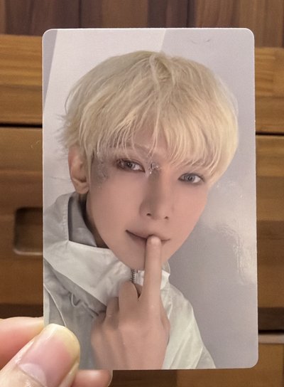 ATEEZ LIGHTINY 三代手燈 周邊卡