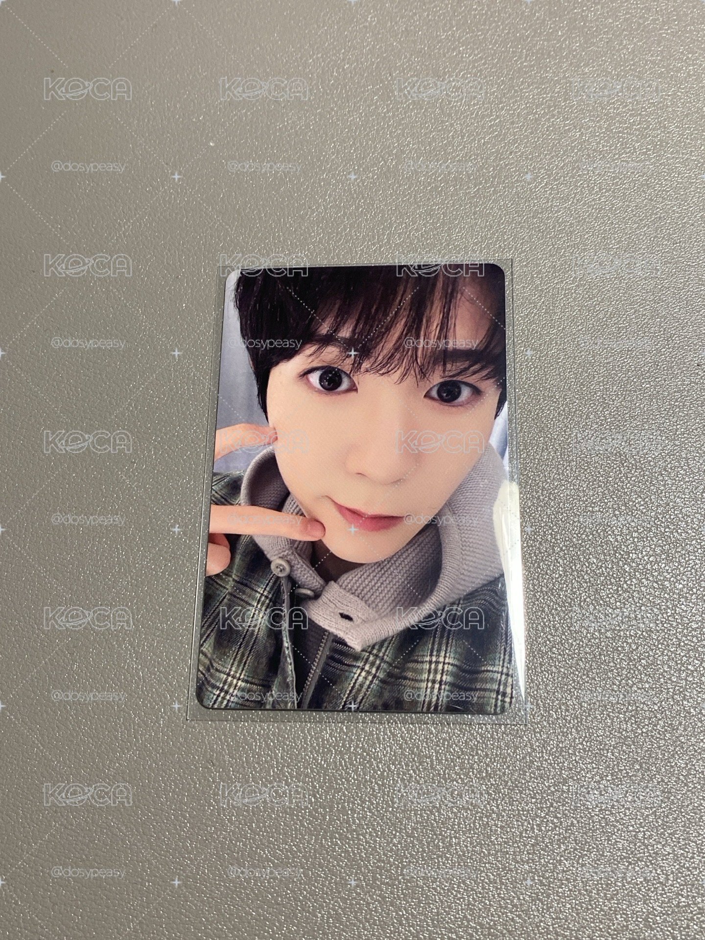 中背「不開心就來找小狗遼天吧」NCT WISH 有損 Color yzy 2.0 簽售卡 RYO
