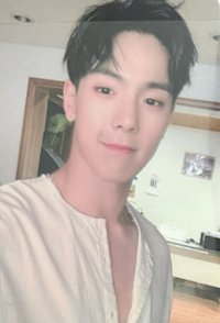FOLLOW 專輯卡 