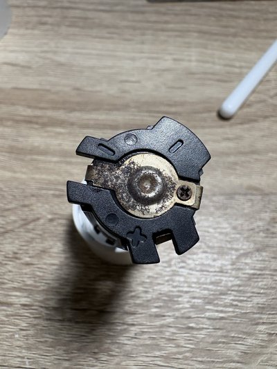 有底座手燈（一代二手 使用多次 有初販貼紙）