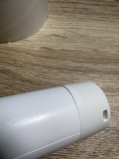 有底座手燈（一代二手 使用多次 有初販貼紙）