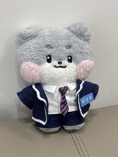 zeroni 18cm 朴乾旭 校服（需綁校服娃）