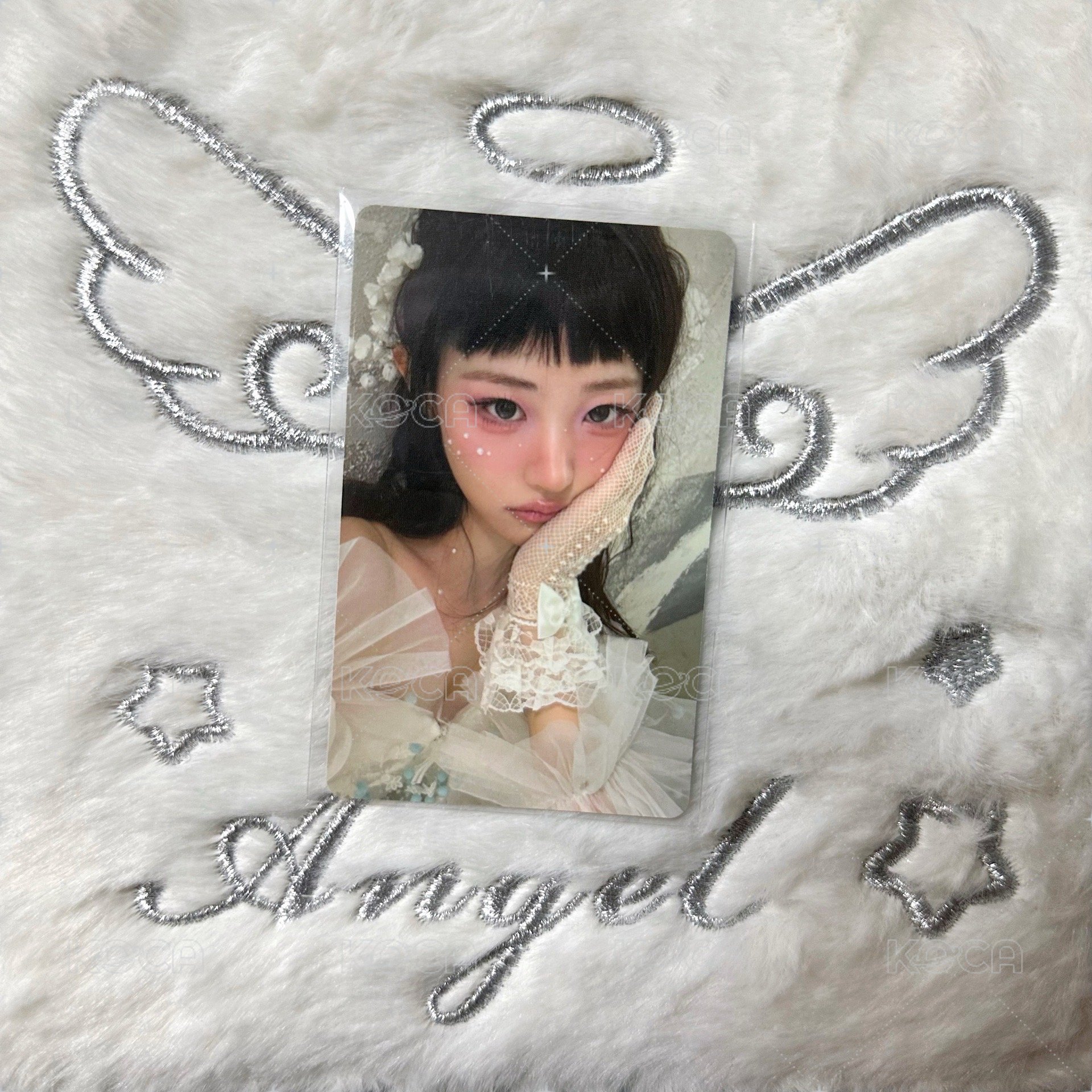 摸臉