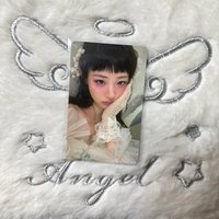 摸臉
