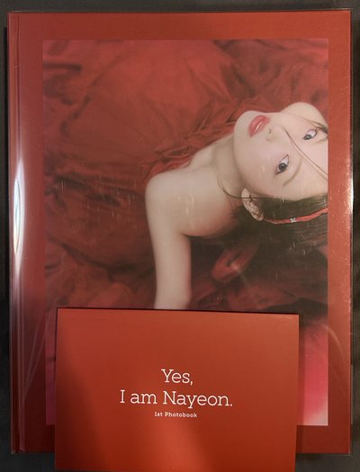 Yes I Am Nayeon 紅版