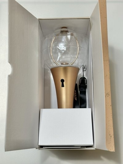 LIGHTINY 二代手燈(含卡)