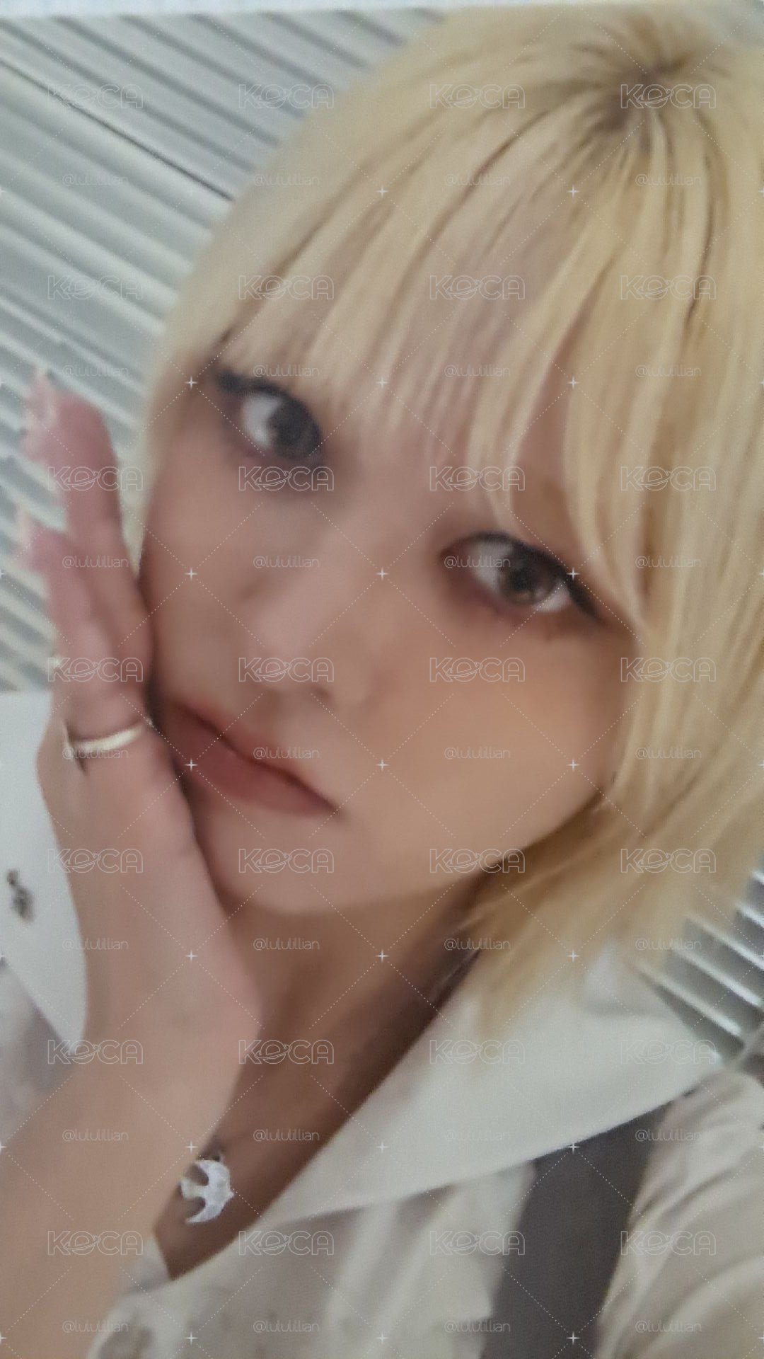 捧臉 色調又好看的 朴莉莉