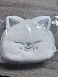 700