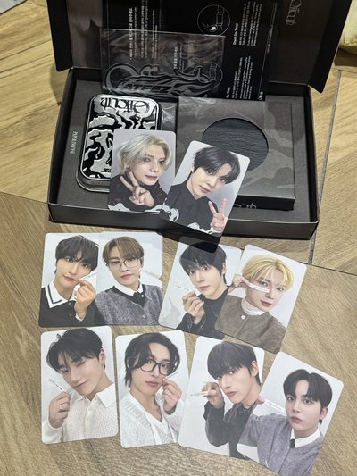 ATEEZ 紙香組+整組特典 有😉傘
