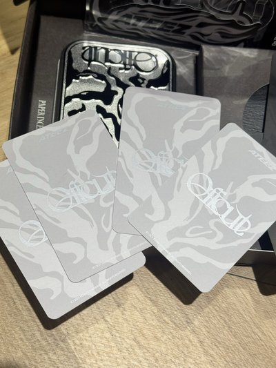 ATEEZ 紙香組+整組特典 有😉傘