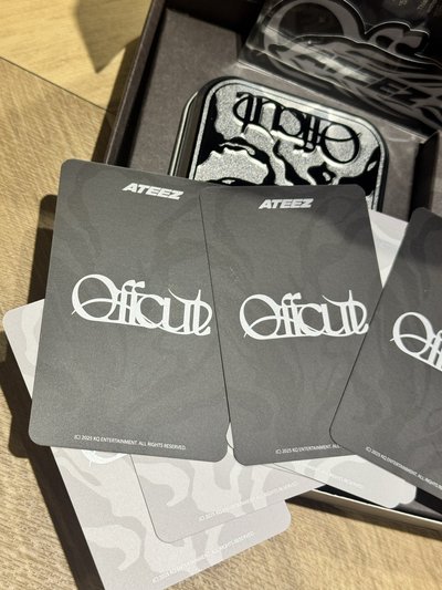 ATEEZ 紙香組+整組特典 有😉傘
