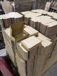 20*14*4厚實台灣製飛機盒（10個）看情況會折起來寄出 介意請勿下單