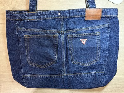 Guess鉉辰燙印牛仔包