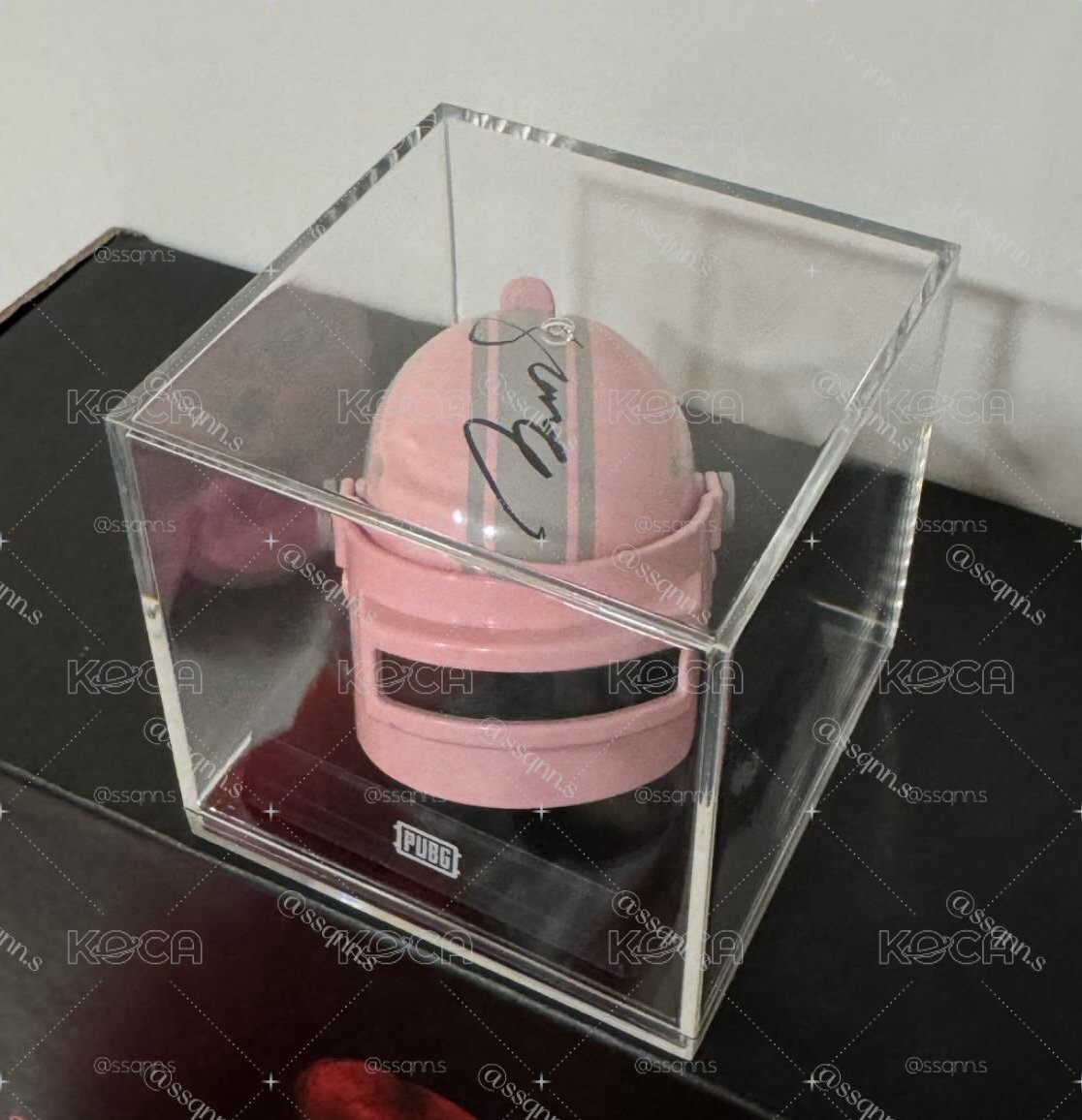 JENNIE PUBG聯名親簽頭盔