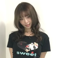 直井怜頰肉