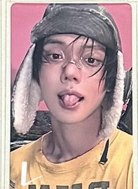 L. 吐舌竣