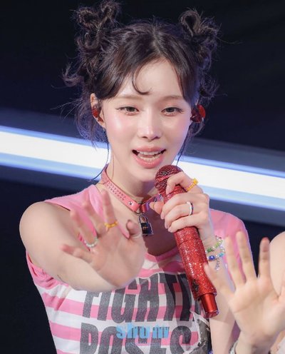 粉衣丸子頭小冬.°♡⁠⋆