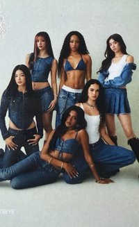 GAP x KATSEYE 代言卡 