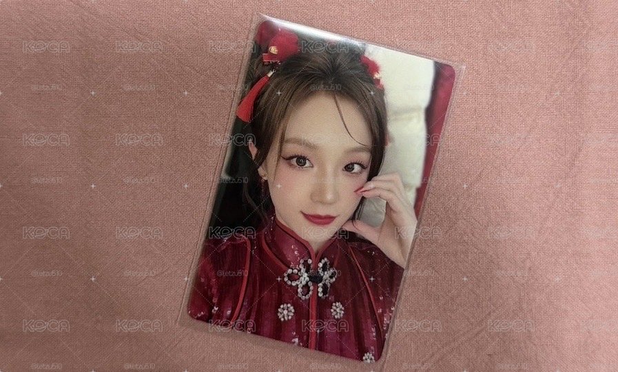 YUQI yzy 蛇年限定特典卡 比心琦