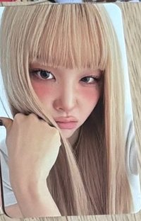 1st EP 專輯卡 A版