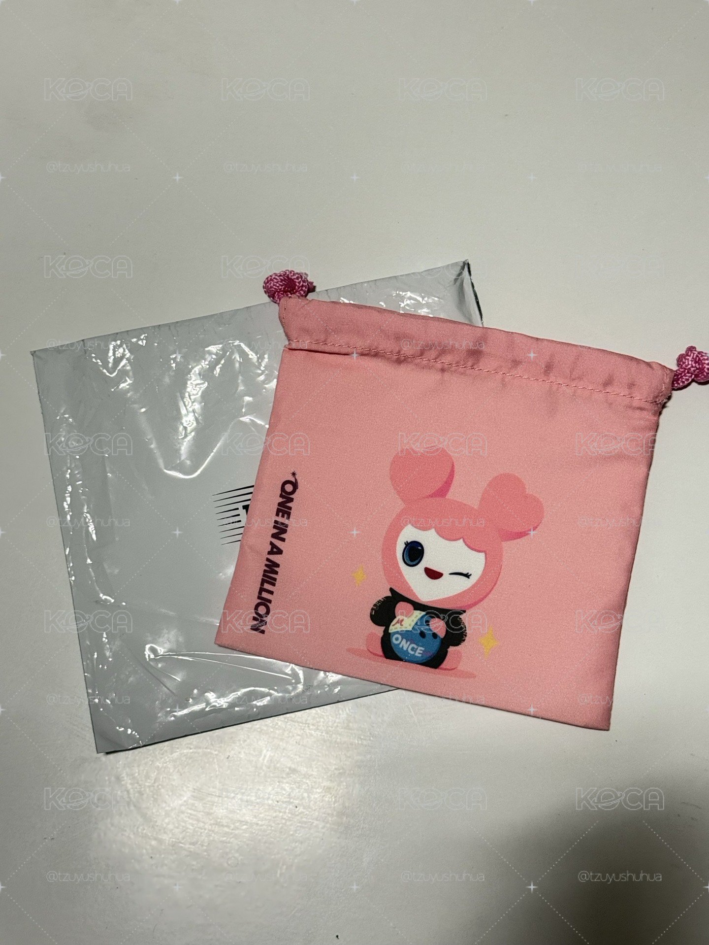 TWICE Momo 新國立隨機小束口袋
