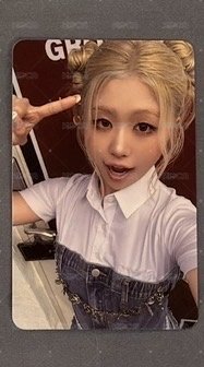 U專輯自拍卡