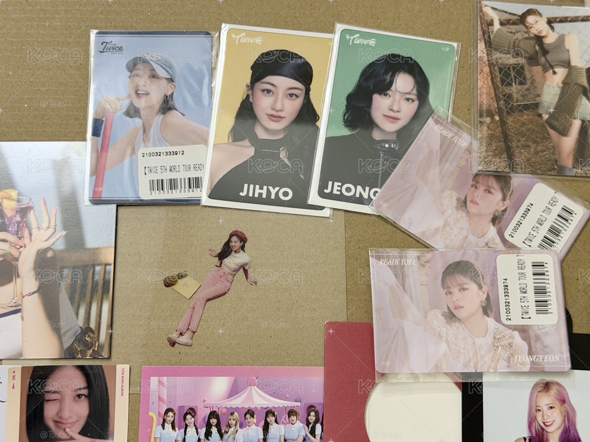 （現貨整圖出含8支扇子 全新未拆餅乾娃）TWICE 志效 lovelys jively 娃娃 扇子