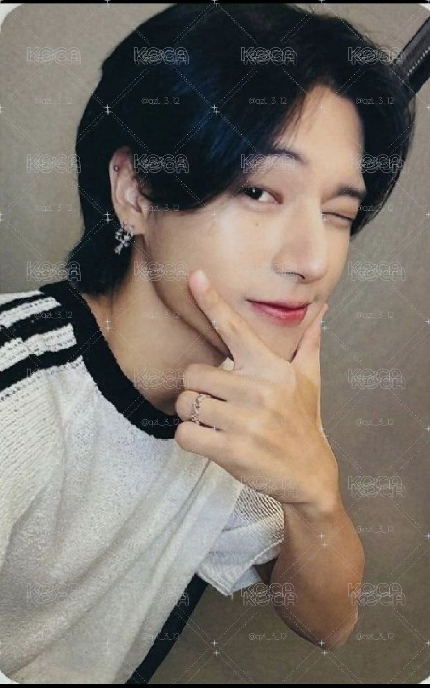 愛迪達克羅心榮