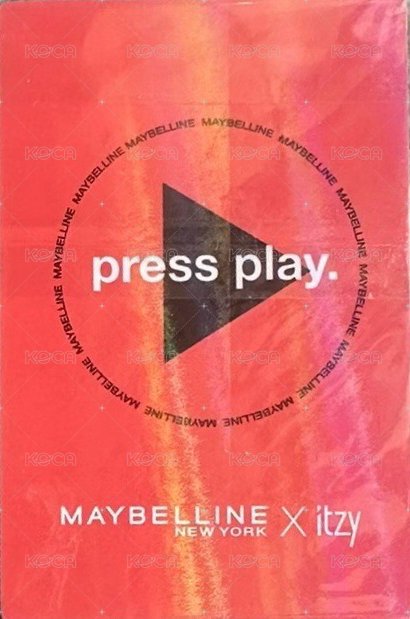 Maybelline 日本 隨機卡 代言卡  背面