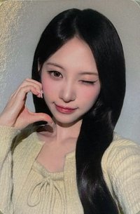 HOLLYS 代言卡 