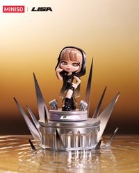 Lisa名創聯名 公仔 