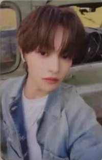 迷一 yzy 簽售卡 