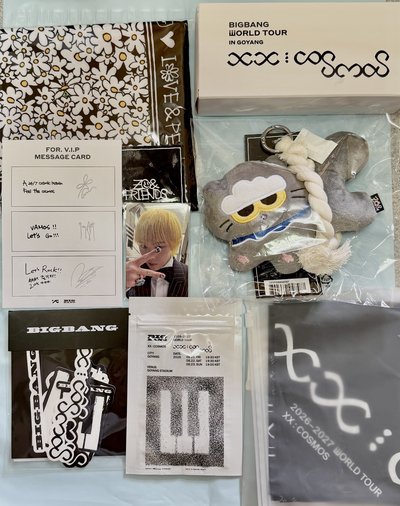 BIGBANG 高陽 會員禮+zoa明太子吊飾、方巾+展覽貼紙+週邊方巾