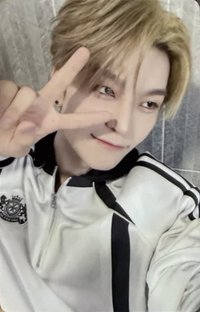 迷一 yzy 線上2.0 簽售卡 