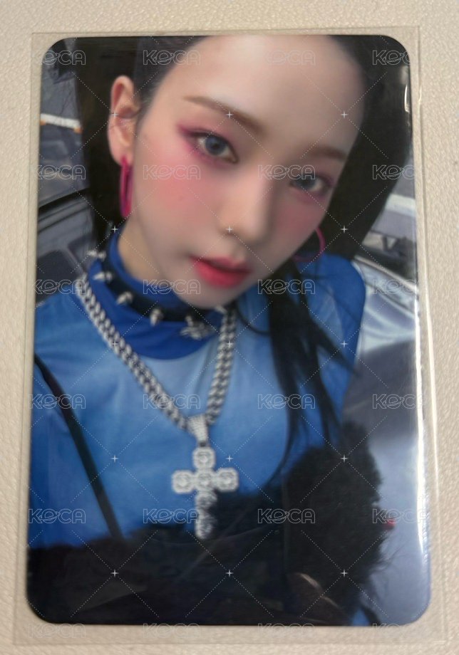 karina中文卡背